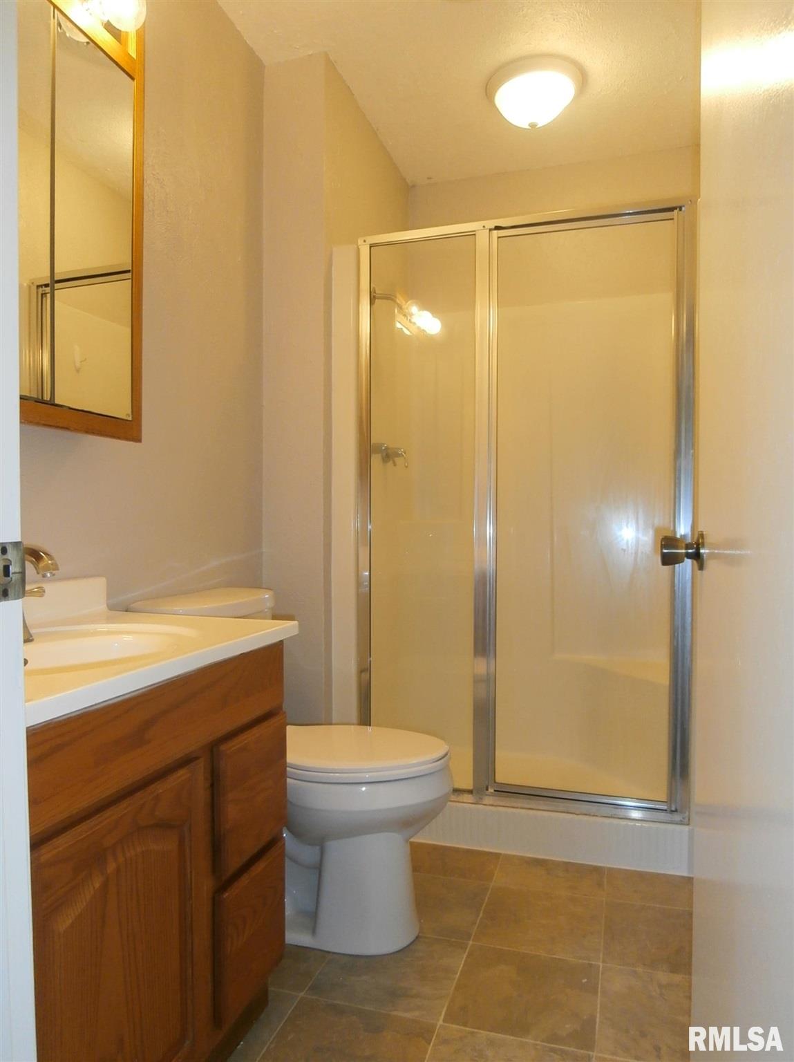 300 Sheridan Road Pekin, IL 61554 - Photo 8 of 16 Gallery Image 8