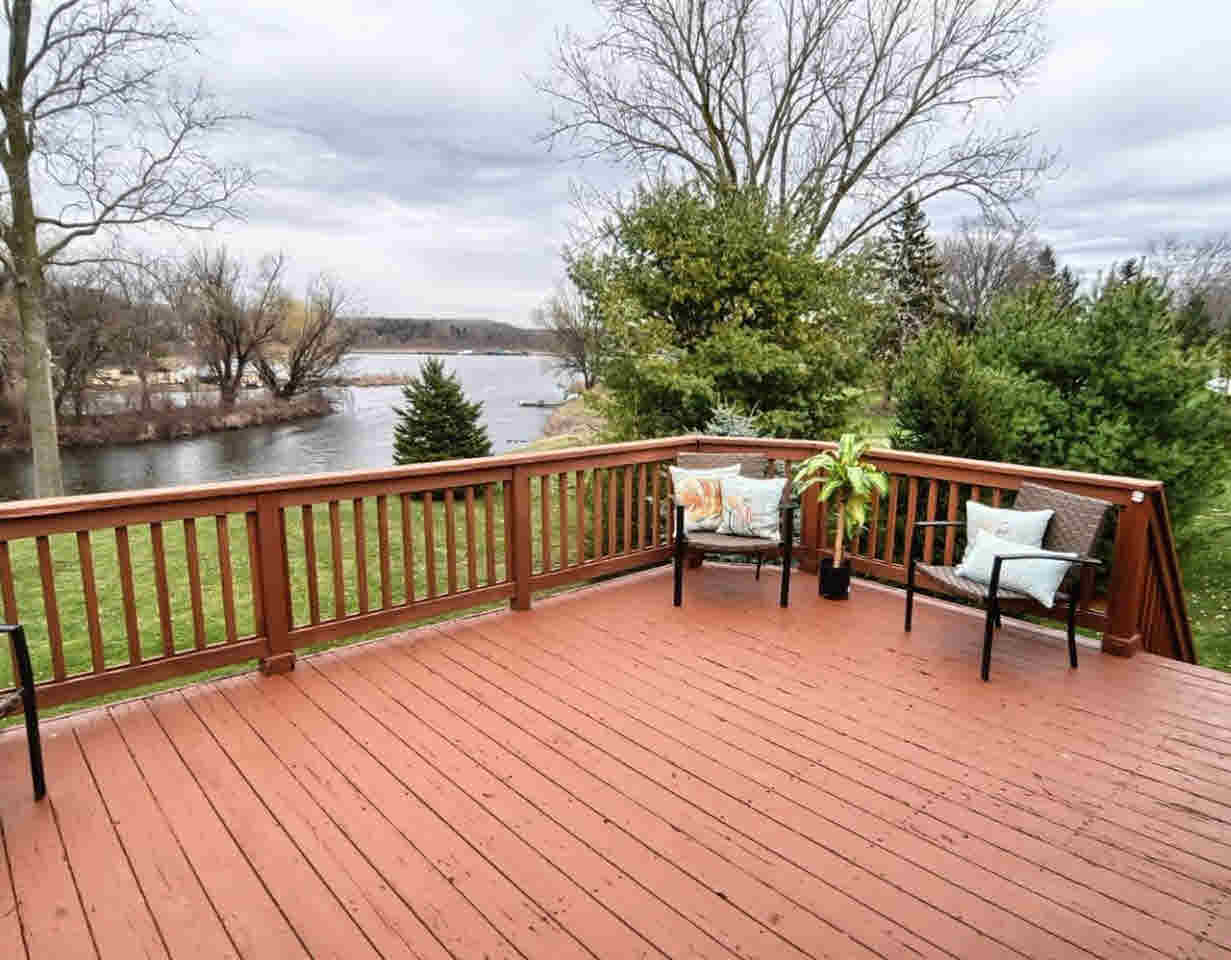 2691 Earl Lake Road Howell, MI 48843 - Photo 2 of 68 21280302-1.JPG