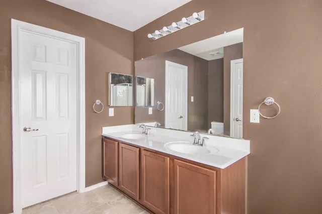 $2,000 | 24503 Folkstone Circle, Katy, TX 77494