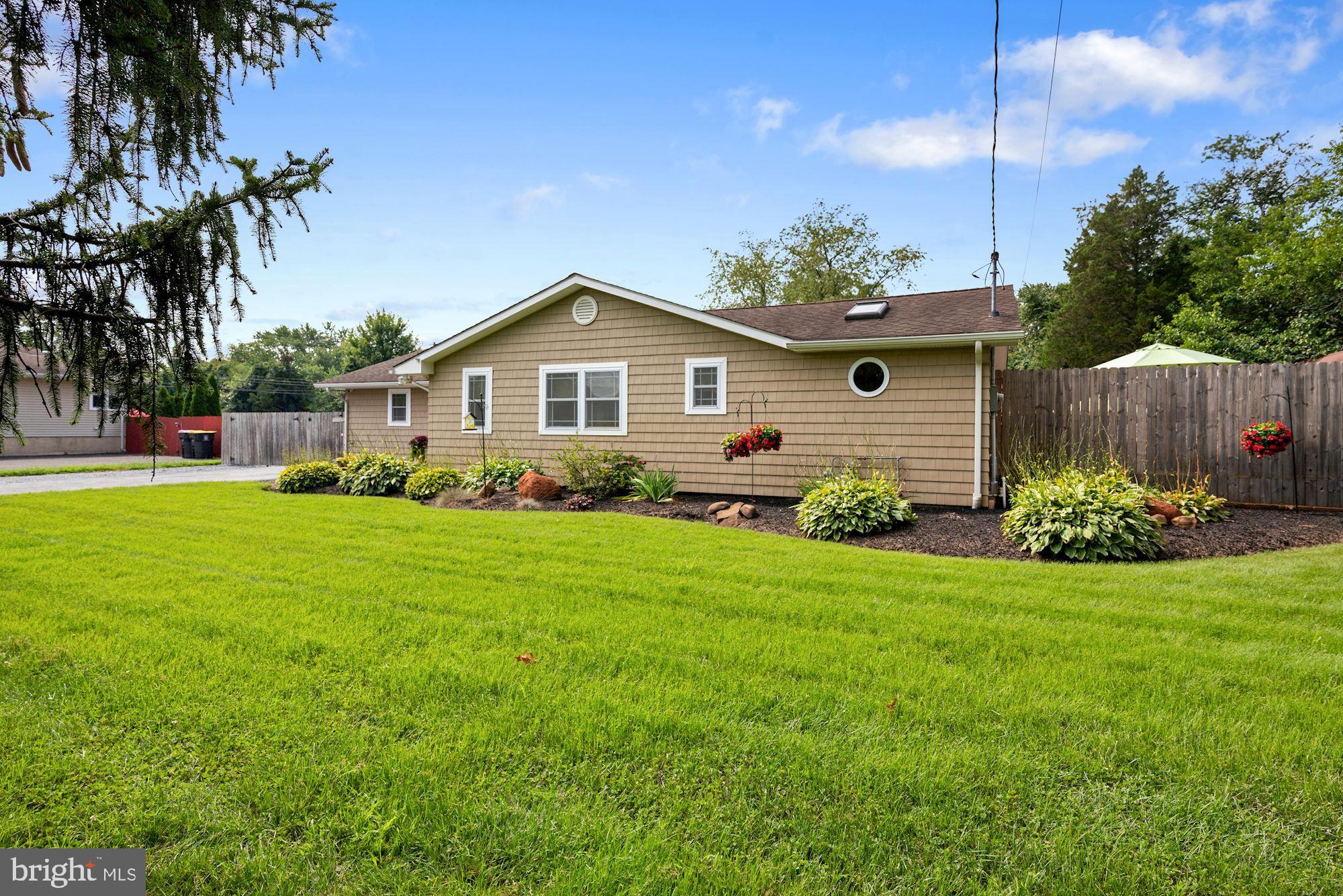 640 Cooper Road West Berlin, NJ 08091 - Photo 3 of 36