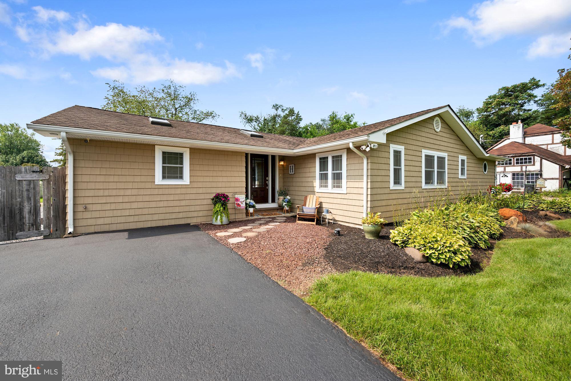 640 Cooper Road West Berlin, NJ 08091 - Photo 4 of 36
