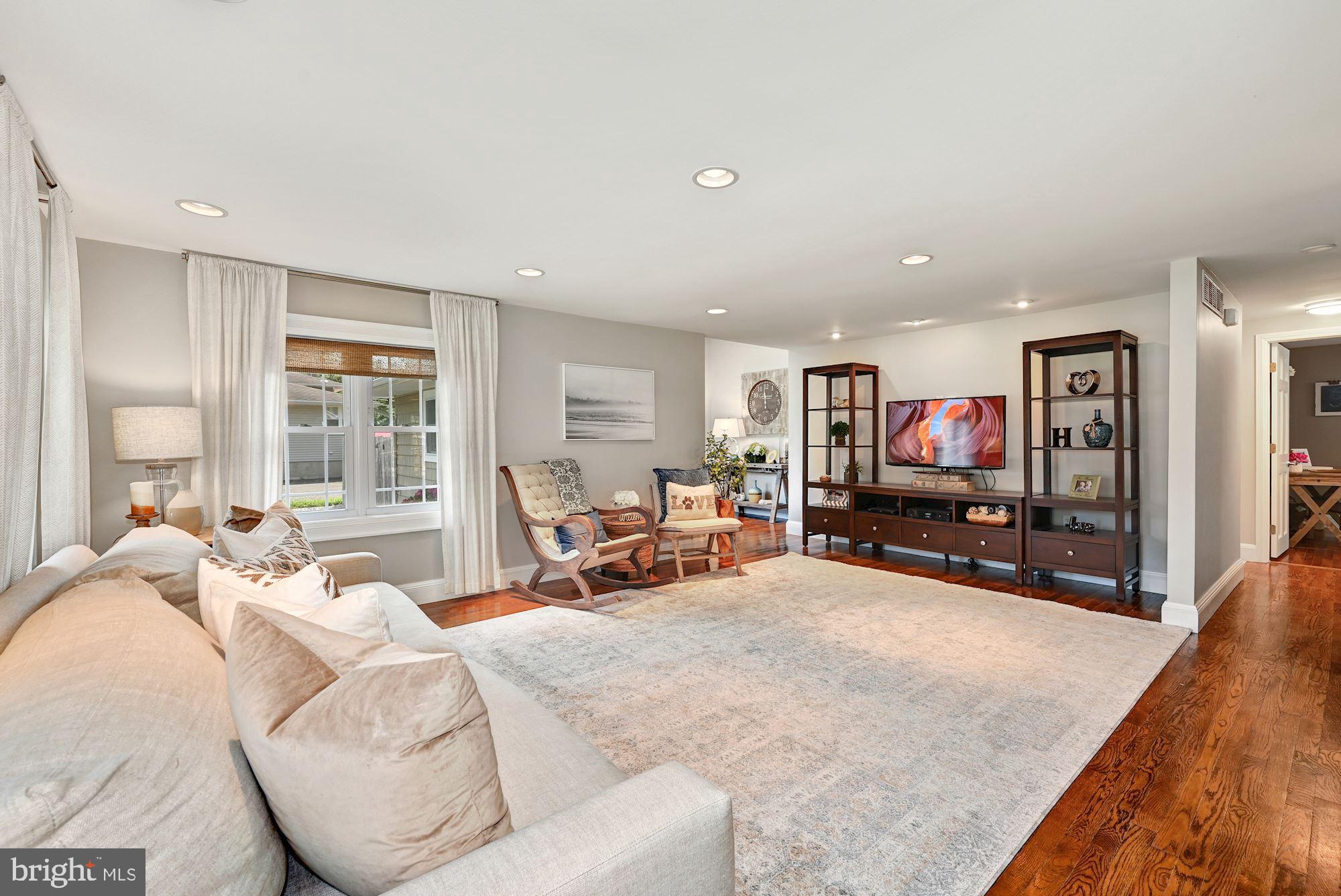 640 Cooper Road West Berlin, NJ 08091 - Photo 10 of 36