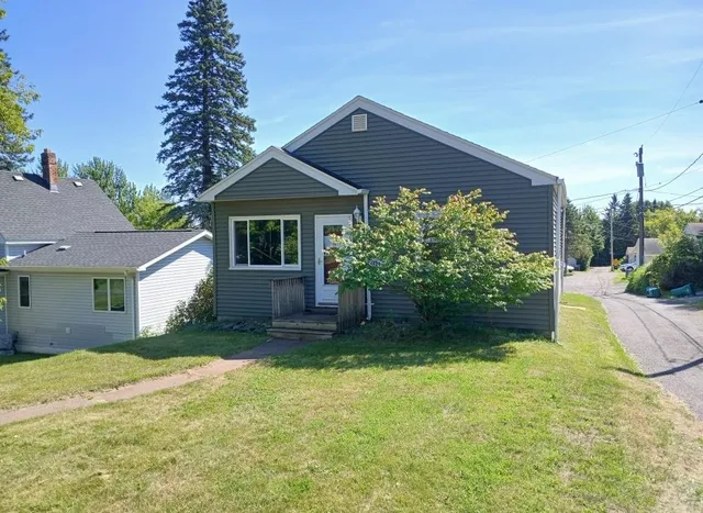$220,000 | 4608 Medina Street, Duluth, MN 55807