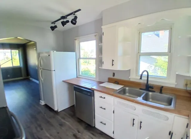 $220,000 | 4608 Medina Street, Duluth, MN 55807