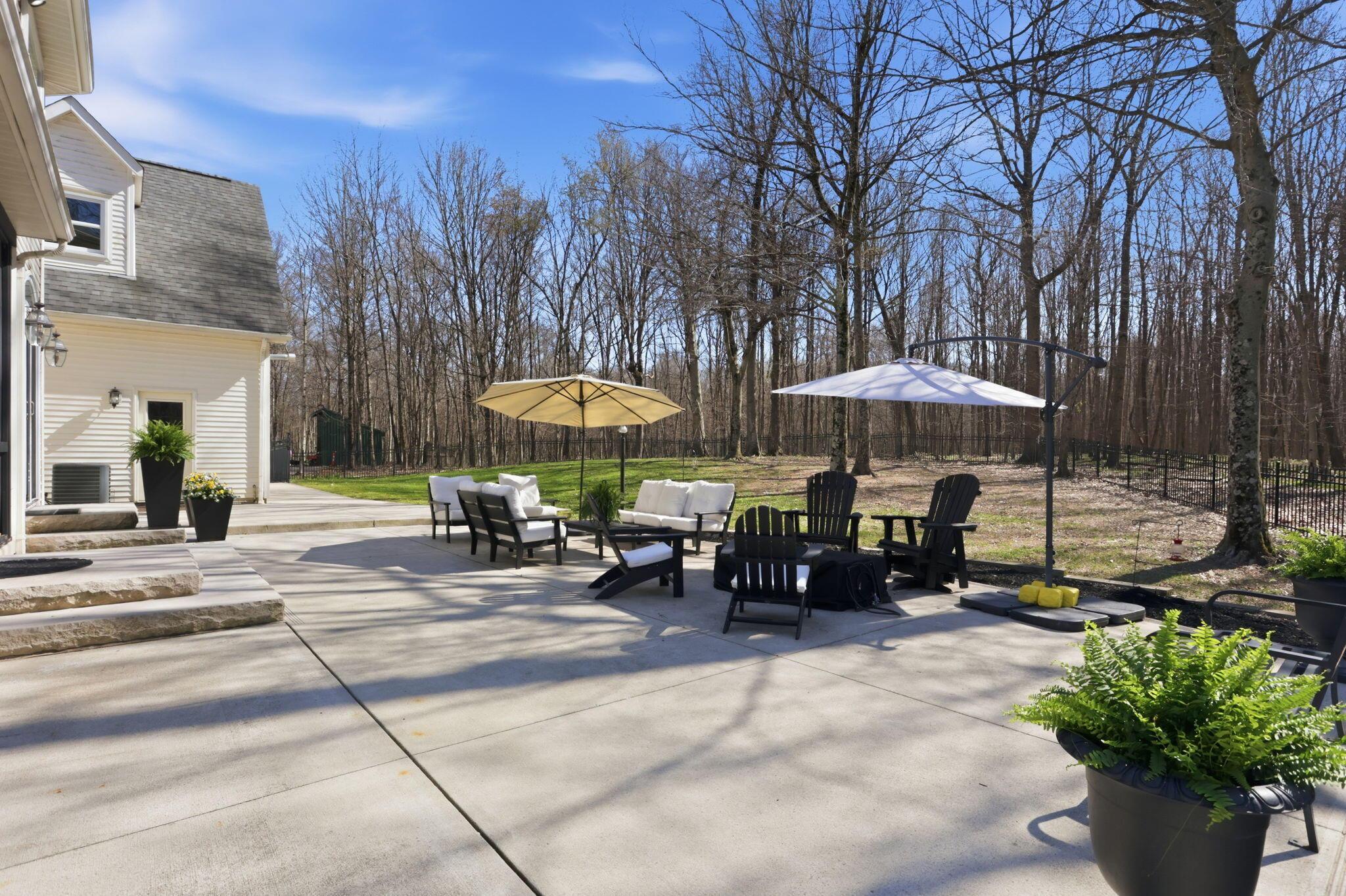 7341 Hollow Road Southwest Pataskala, OH 43062 - Photo 71 of 102 Patio