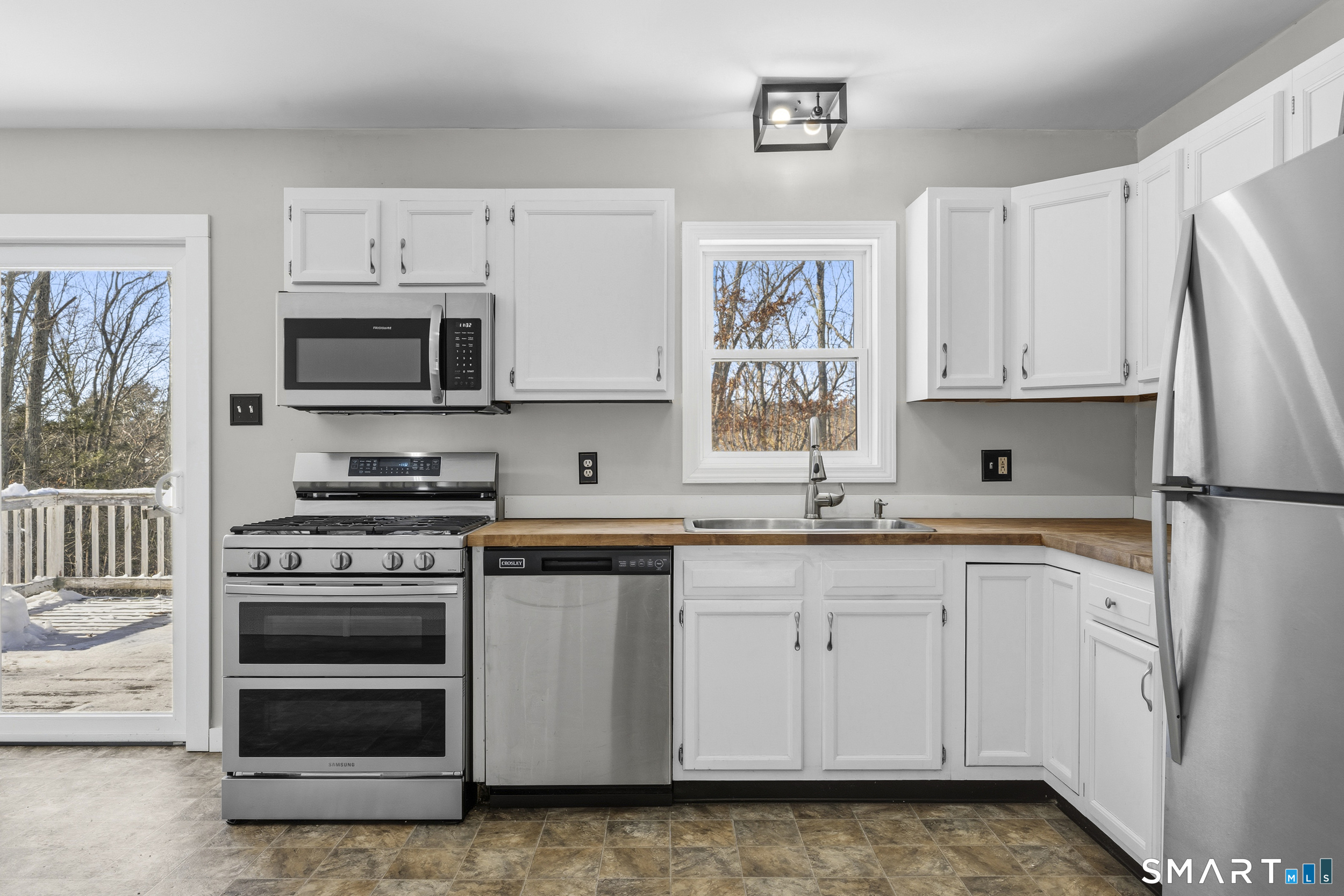 23 Versailles Road Lisbon, CT 06351 - Photo 6 of 30