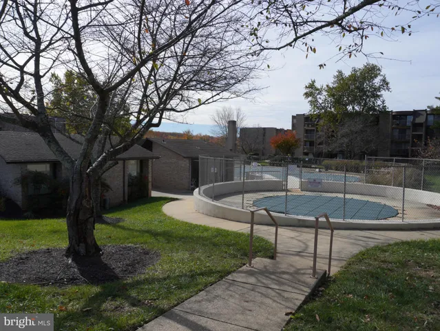 $164,000 | 3303 Huntley Square Drive, Unit A1, Temple Hills, MD 20748