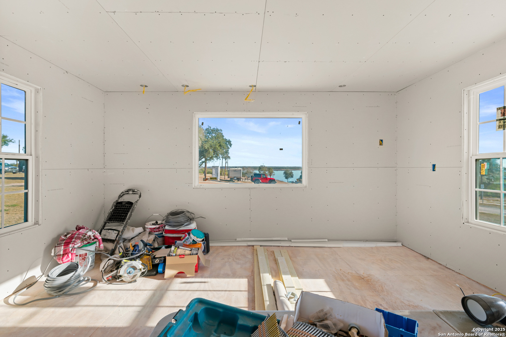 101 Campbell Road 3 Road Sandia, TX 78383 - Photo 37 of 105 a view of a room with toys and toys