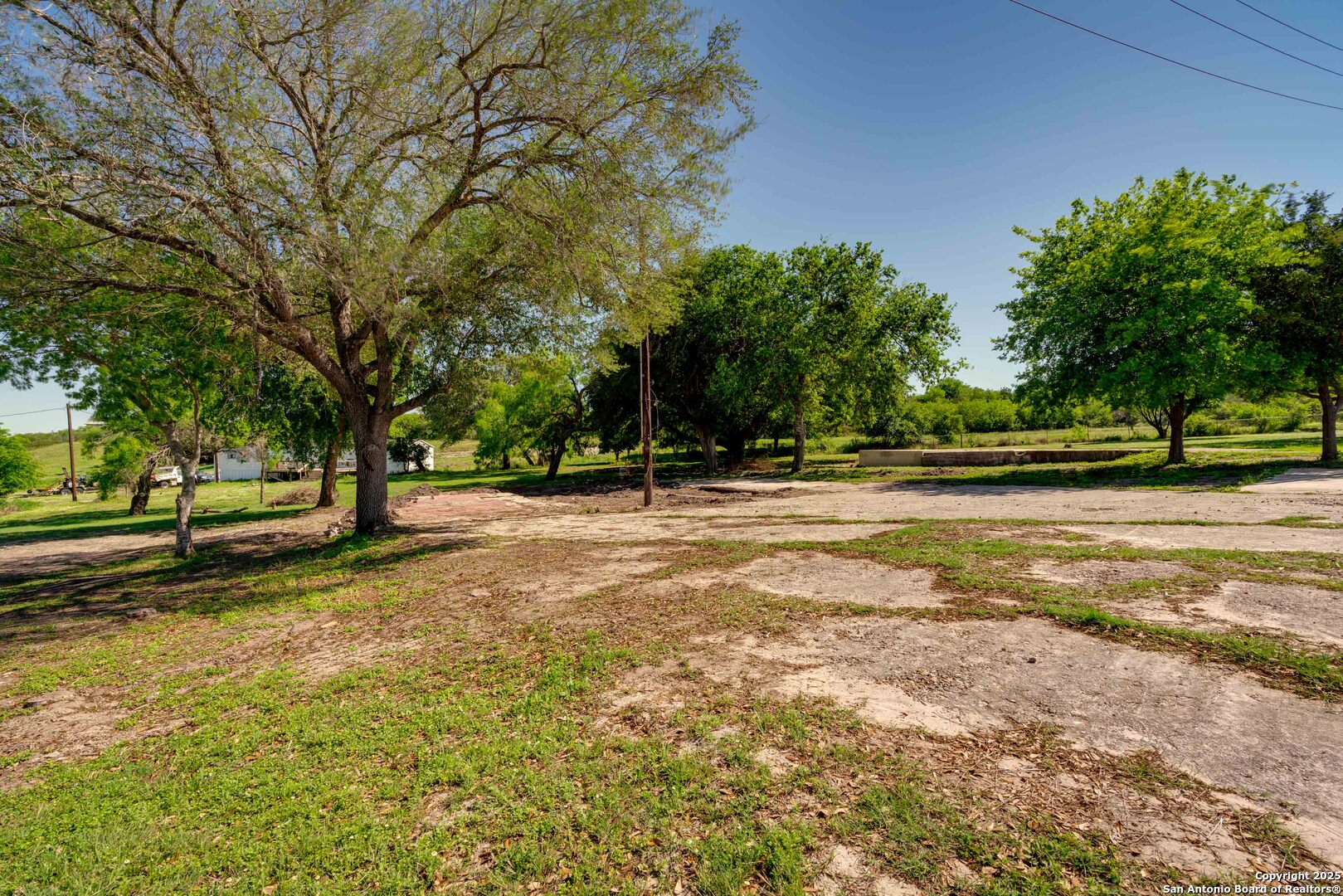 101 Campbell Road 3 Road Sandia, TX 78383 - Photo 65 of 105 a view of a park with large trees