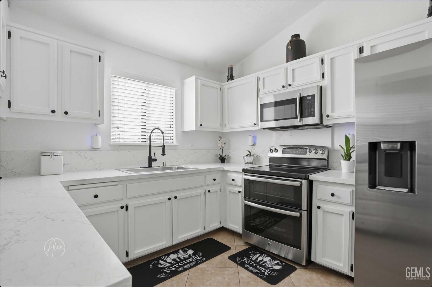 Undisclosed Address Bakersfield, CA 93311 - Photo 8 of 24 Gallery Image 8