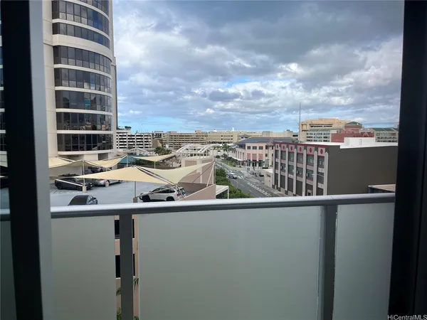 $3,100 | 801 South Street, Unit 714, Honolulu, HI 96813