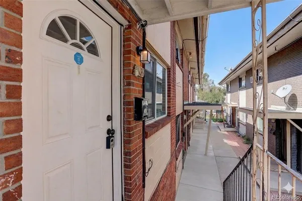 $158,000 | 1638 Chester Street, Aurora, CO 80010