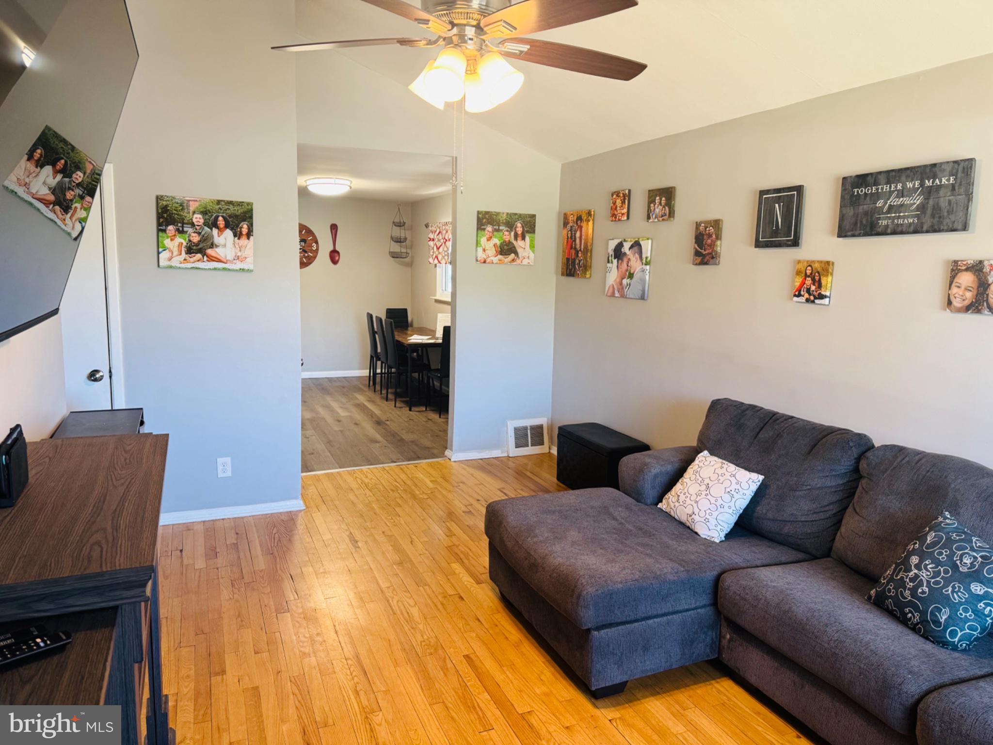 856 Woodlane Road Mount Holly, NJ 08060 - Photo 4 of 24 Cozy living space with warm ambiance.