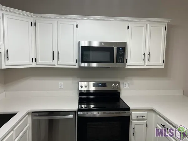 $175,000 | 7640 Lasalle Avenue, Unit 204, Baton Rouge, LA 70806