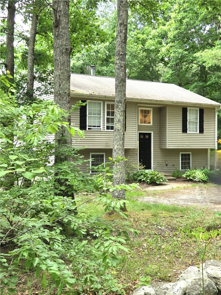 12 Old Kenyon Road Richmond, RI 02832 - Photo 2 of 4
