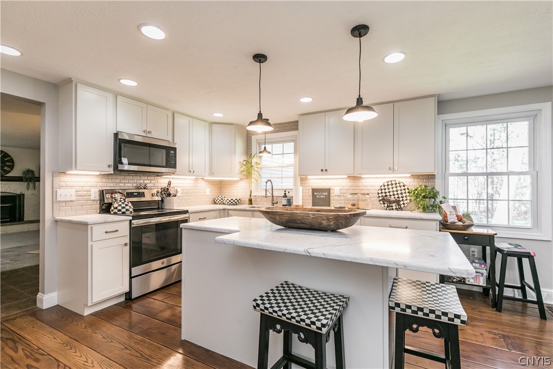 8037 Princess Path Liverpool, NY 13090 - Photo 9 of 48 Gallery Image 9