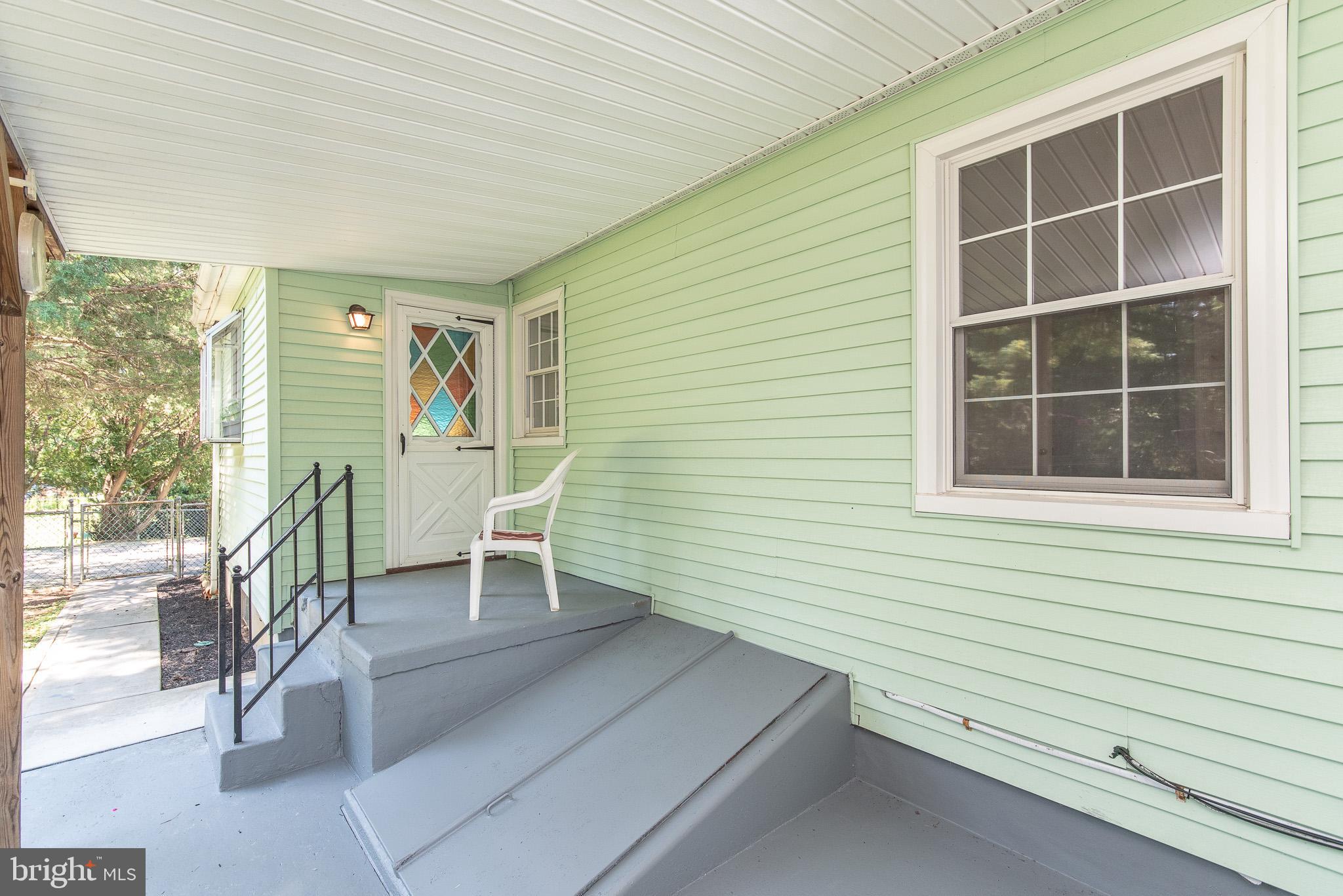 1413 Providence Road Baltimore, MD 21286 - Photo 5 of 33 Back porch of of Kitchen