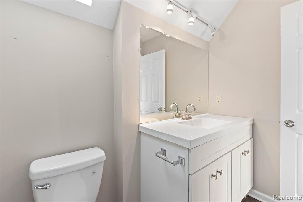 890 Lothrop Street Detroit, MI 48202 - Photo 19 of 27