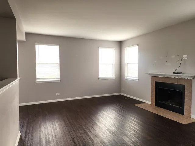 $364,900 | 1825 Bluestem Circle, Aurora, IL 60504