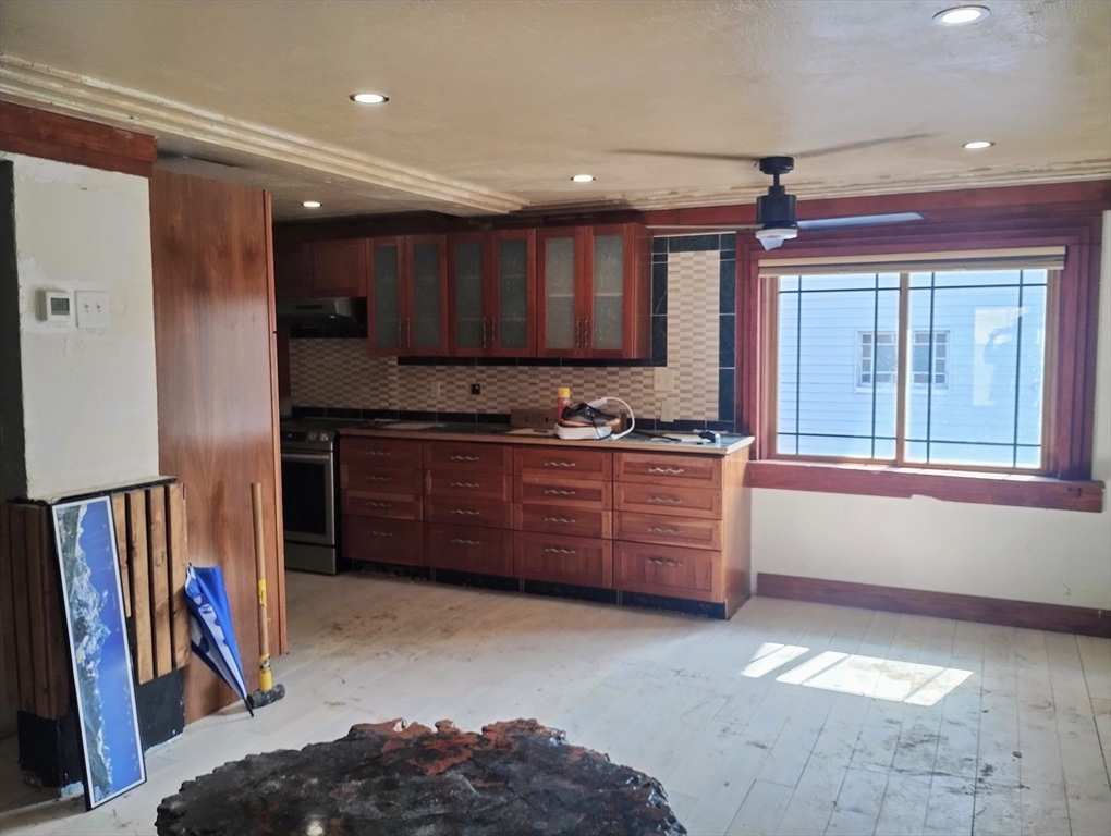 199 Vernon Street Worcester, MA 01607 - Photo 9 of 18