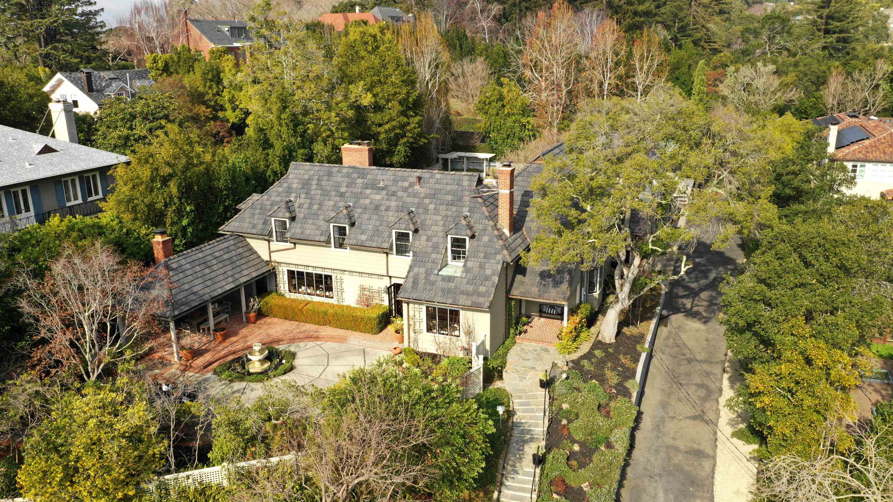 333 Hampton Road Piedmont, CA 94611 - Photo 2 of 7