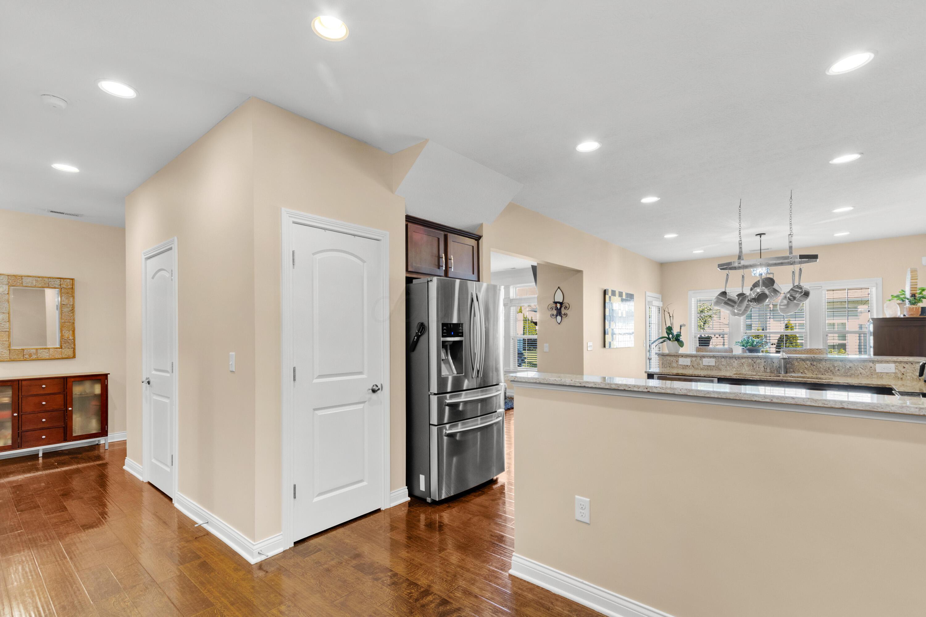 3834 Rennes Drive Columbus, OH 43221 - Photo 17 of 41