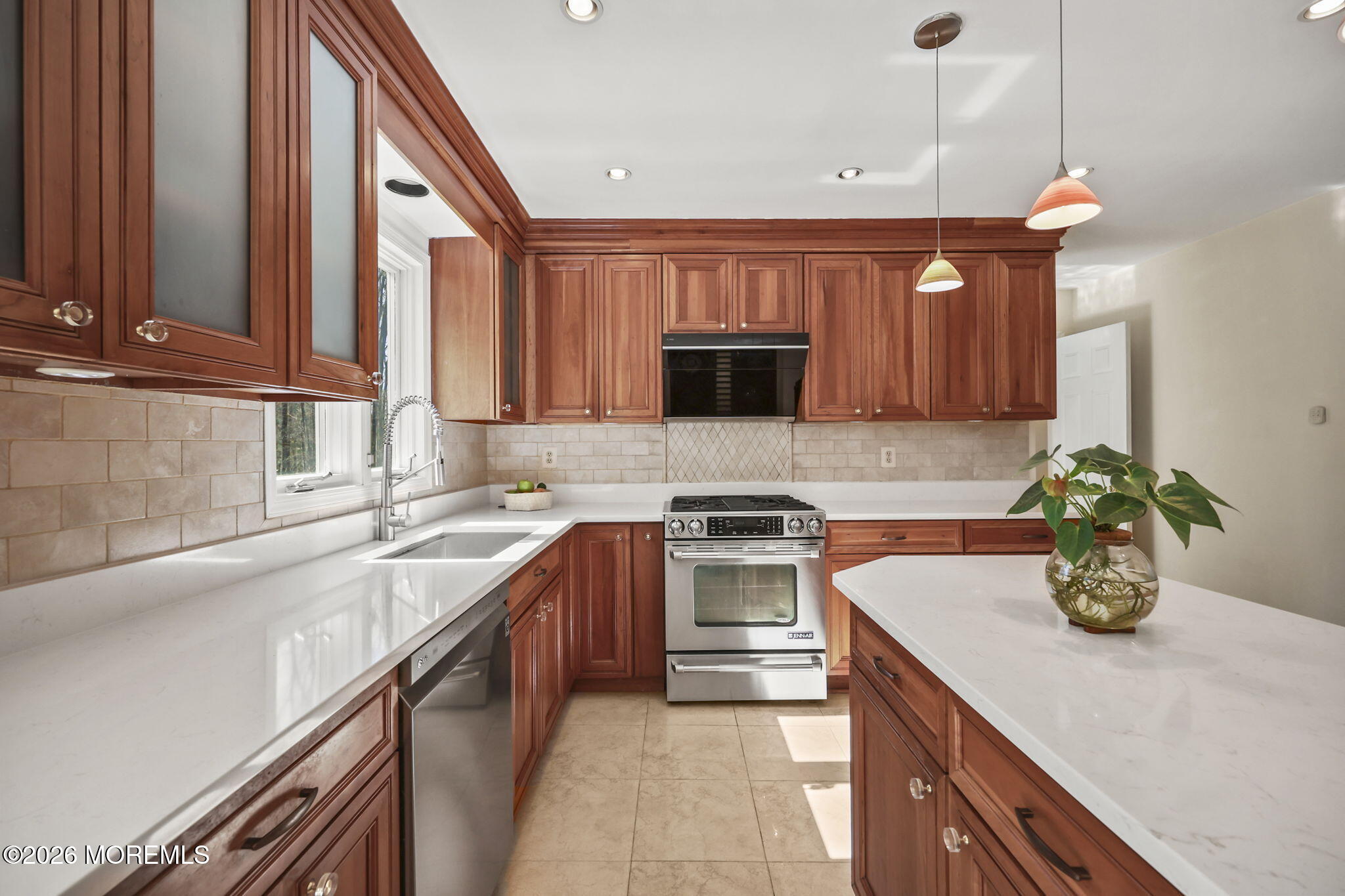 3 Windswept Road Holmdel, NJ 07733 - Photo 18 of 80 15