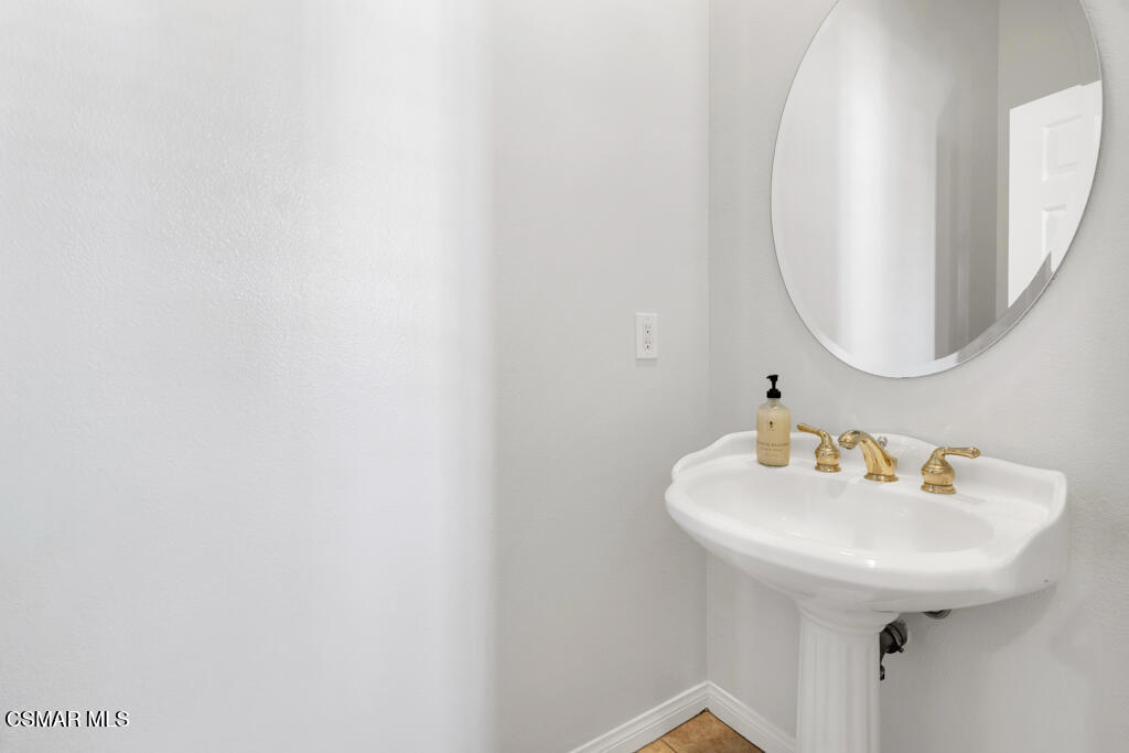 4383 Via Rio Newbury Park, CA 91320 - Photo 32 of 50