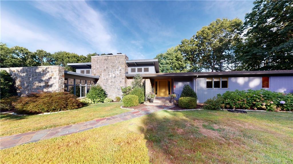 100 Oakridge Road Bristol, CT 06010 - Photo 1 of 1 Gallery Image 1