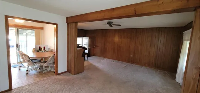 $339,900 | 101 South Harrison Street, Spring Hill, KS 66083