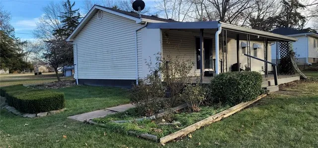 $339,900 | 101 South Harrison Street, Spring Hill, KS 66083