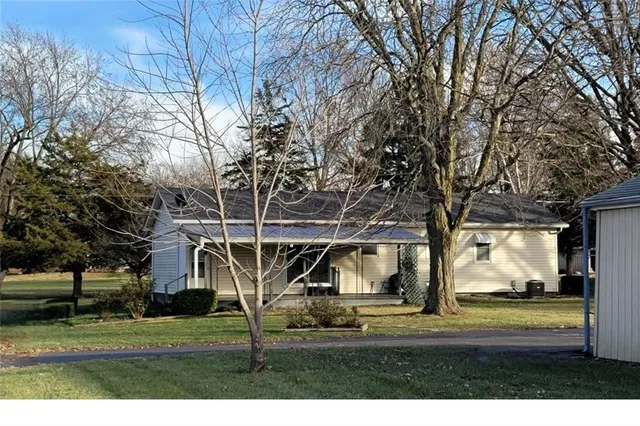 $339,900 | 101 South Harrison Street, Spring Hill, KS 66083