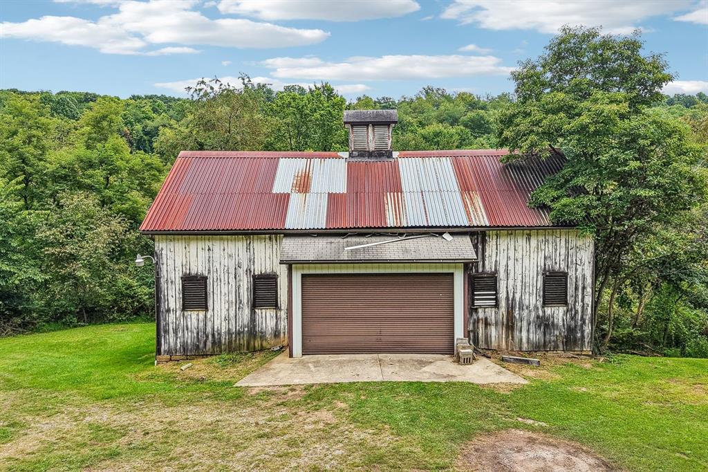 830 Markman Park Road Baden, PA 15005 - Photo 4 of 50 Gallery Image 4