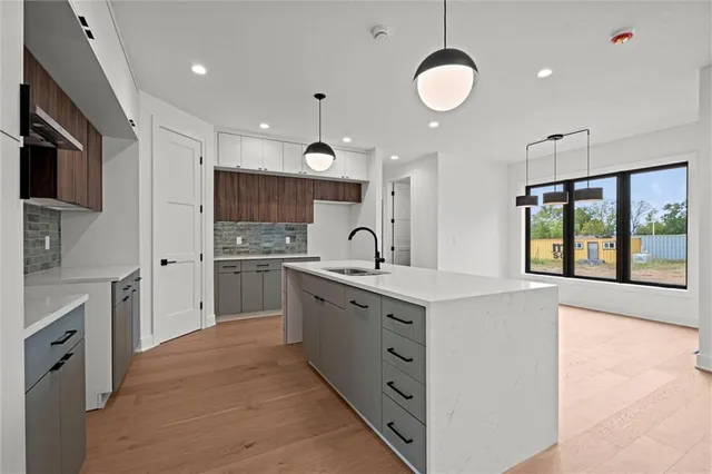 $799,000 | 2614 Northwest 84th Terrace, Kansas City, MO 64154