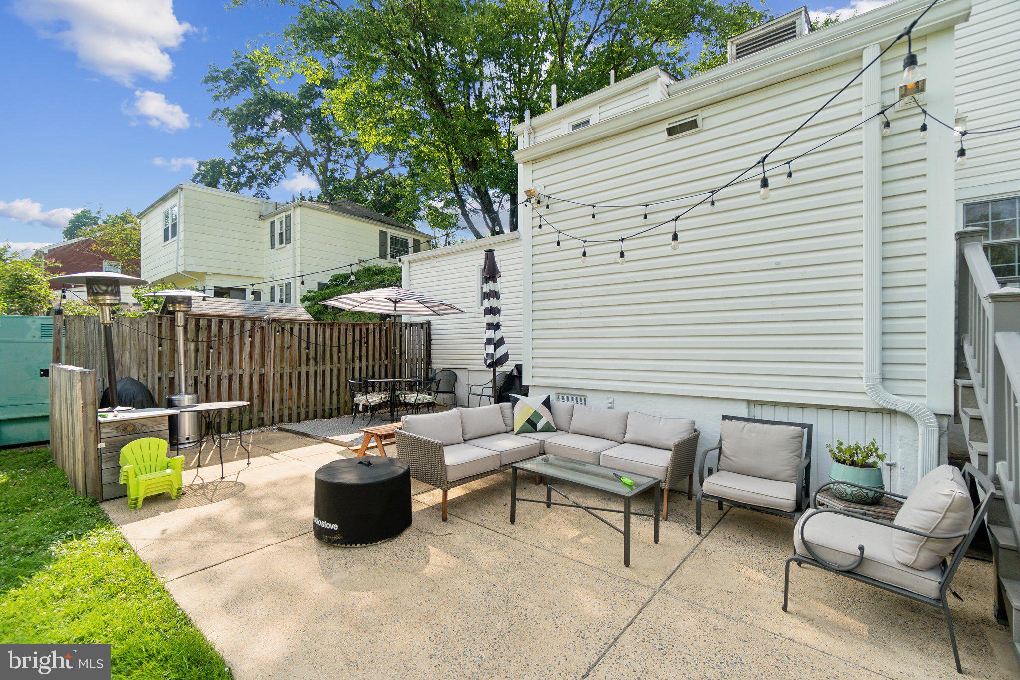 314 Whitestone Road Silver Spring, MD 20901 - Photo 21 of 26 Wonderful place to entertain and relax.