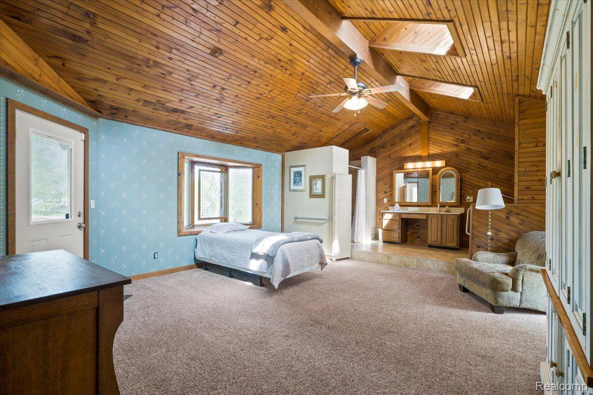 9200 Davisburg Road Clarkston, MI 48348 - Photo 24 of 77 Primary Suite