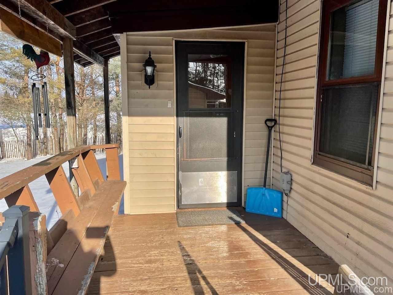 8310 Co Road Cornell, MI 49818 - Photo 10 of 32