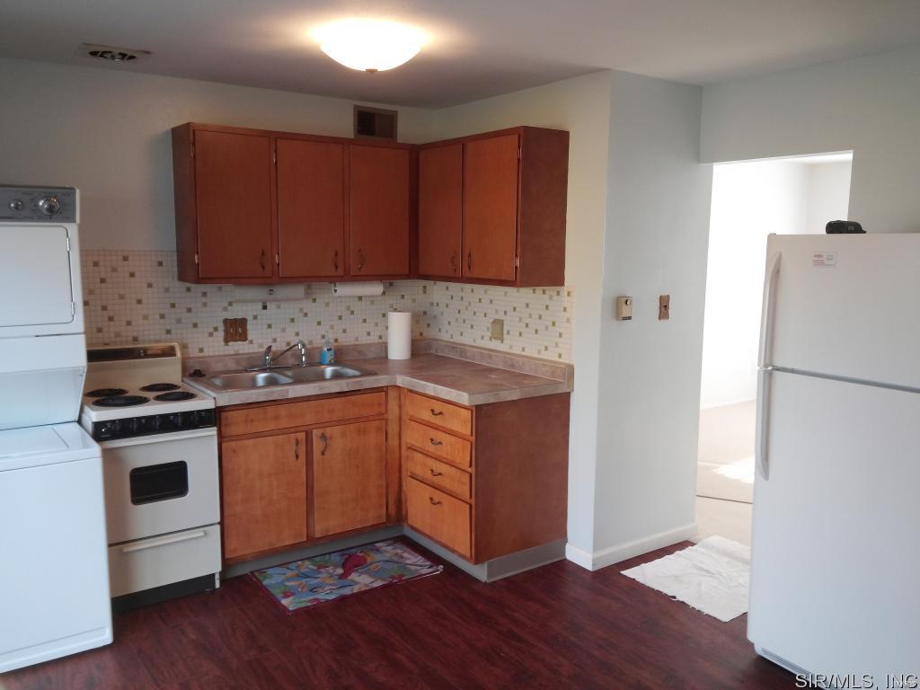 5310 Godfrey Road, Unit 7 Godfrey, IL 62035 - Photo 10 of 28 Gallery Image 10