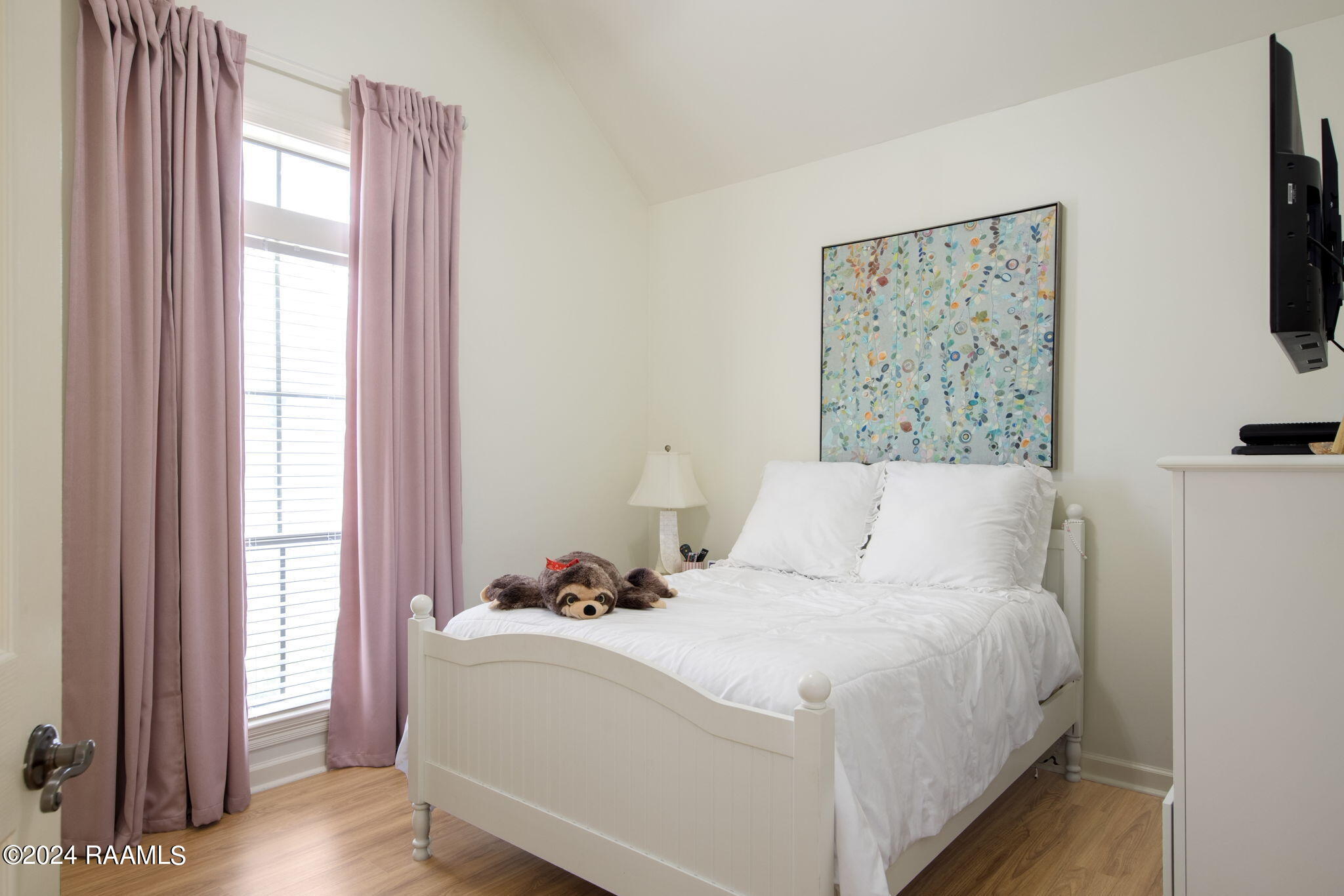 705 Southlake Circle Youngsville, LA 70592 - Photo 24 of 32 19-web-or-mls-705 Southlake Cir-19