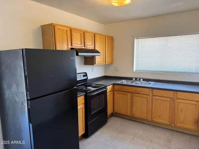 $2,863 | 1224 East Apache Street, Phoenix, AZ 85034