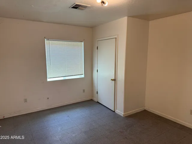 $2,863 | 1224 East Apache Street, Phoenix, AZ 85034