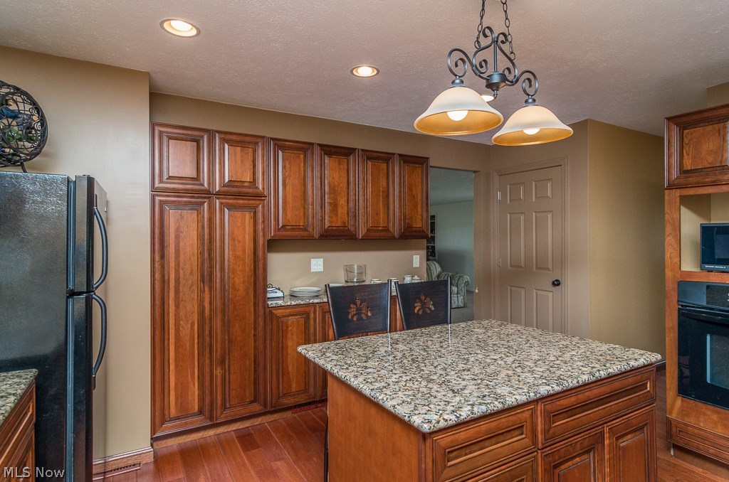 3546 Marks Road Medina, OH 44256 - Photo 9 of 31 Gallery Image 9