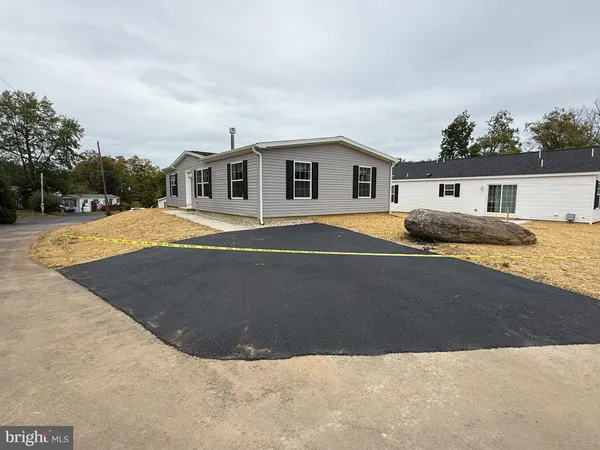 $202,500 | 497 Roeder Lane, Sellersville, PA 18960