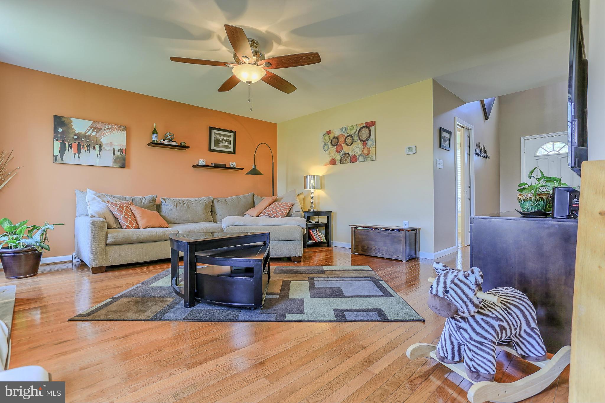 1449 Johnson Road Chambersburg, PA 17202 - Photo 8 of 30 Living Room