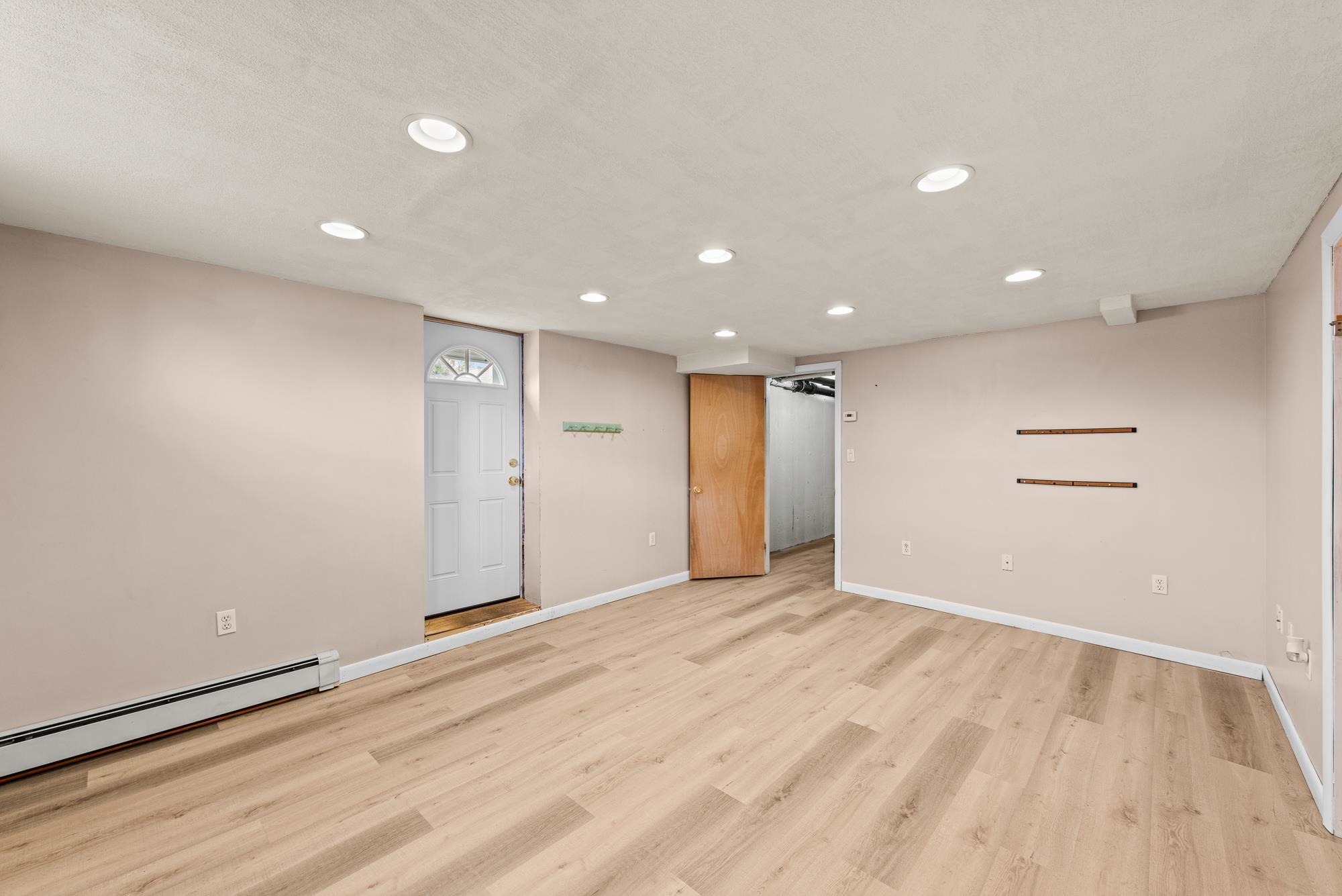 14 Beaver Street Nashua, NH 03063 - Photo 23 of 34