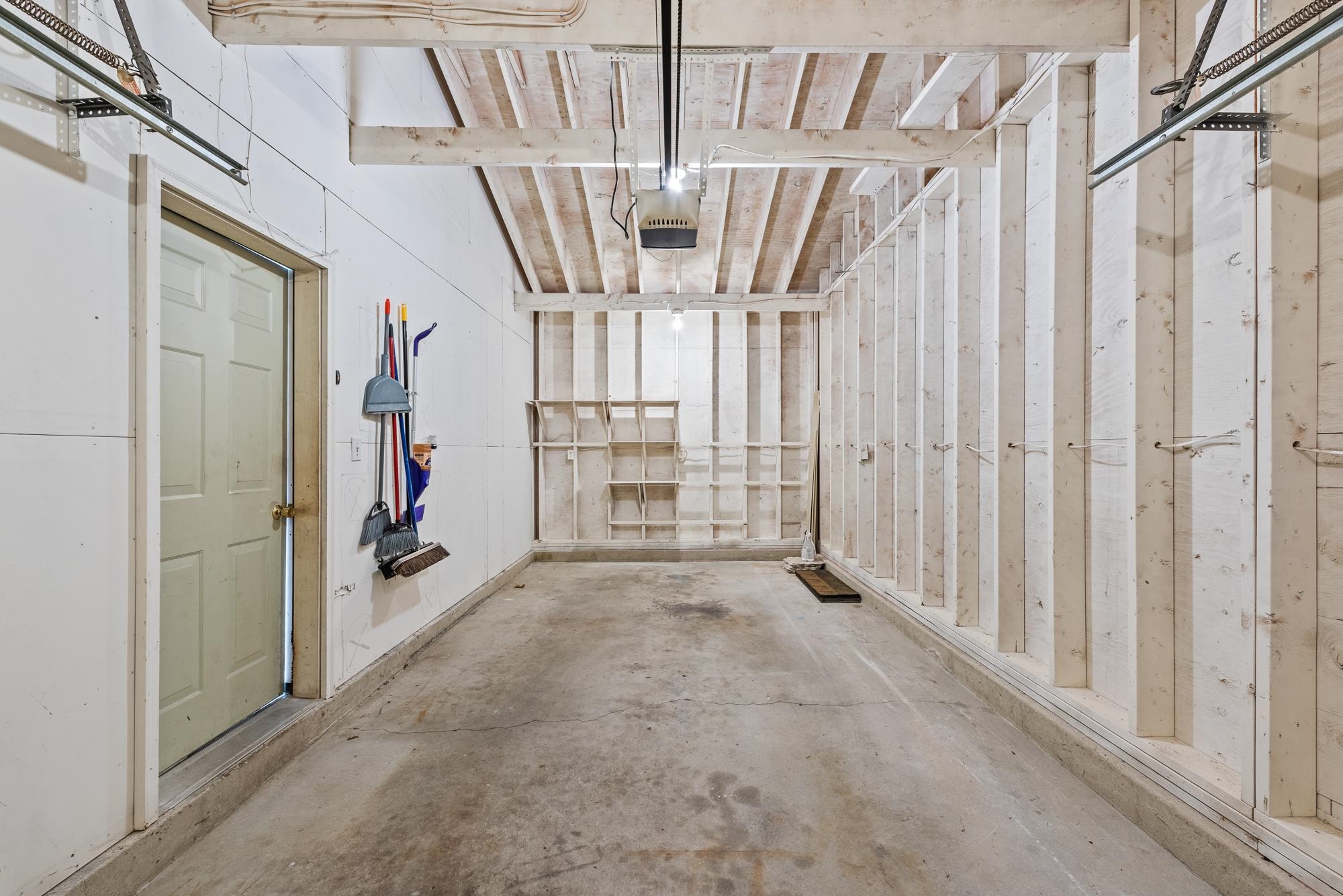 14 Beaver Street Nashua, NH 03063 - Photo 25 of 34