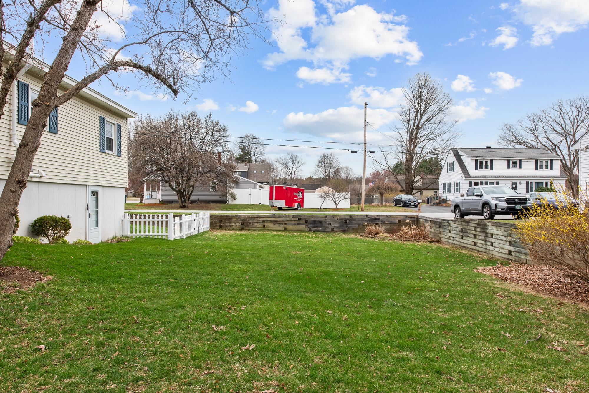 14 Beaver Street Nashua, NH 03063 - Photo 31 of 34