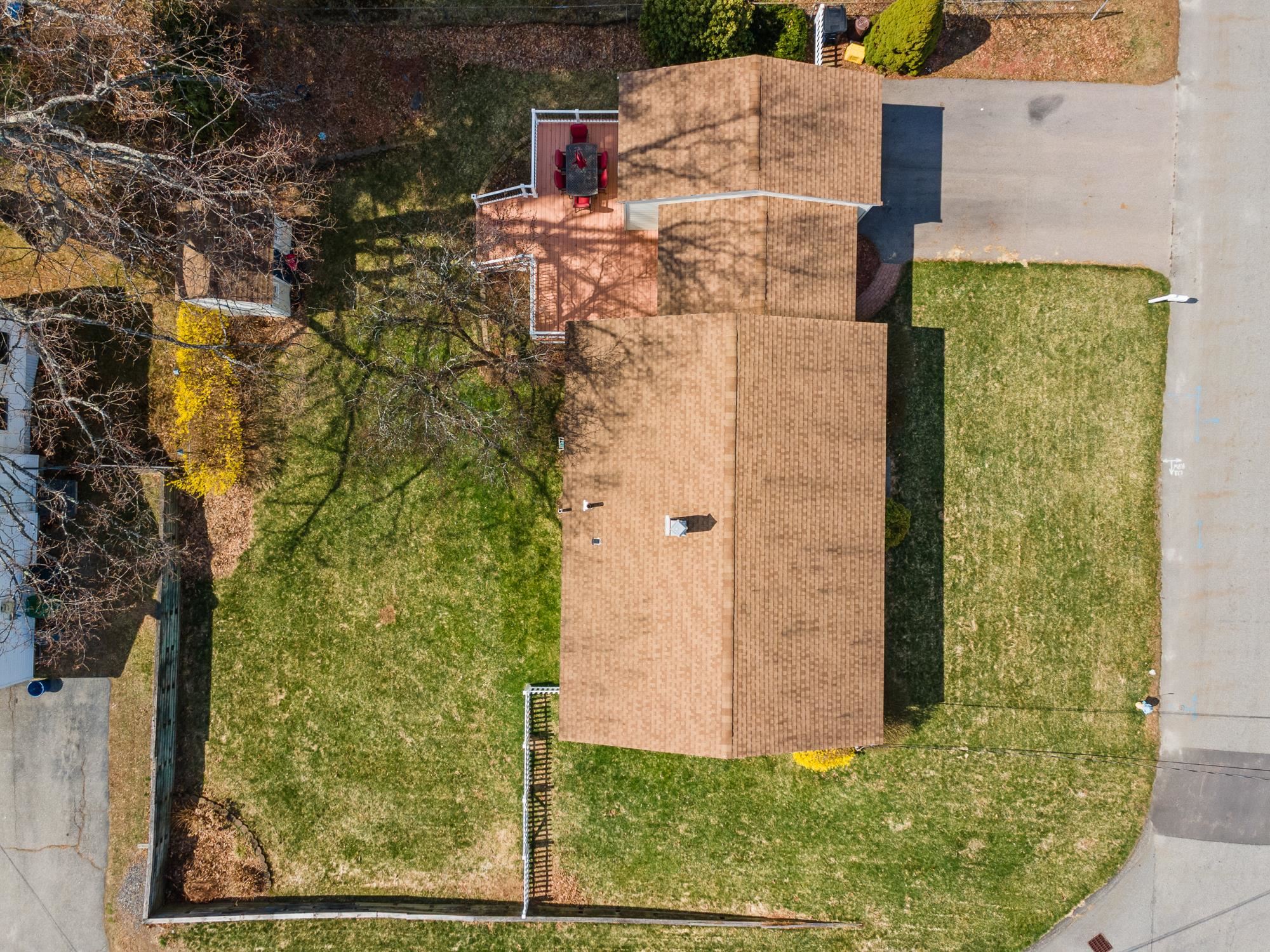 14 Beaver Street Nashua, NH 03063 - Photo 33 of 34