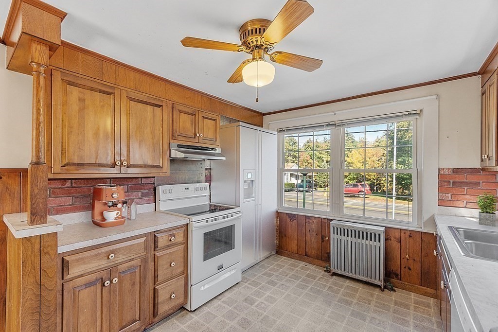 612 Rindge Road Fitchburg, MA 01420 - Photo 6 of 24 Gallery Image 6