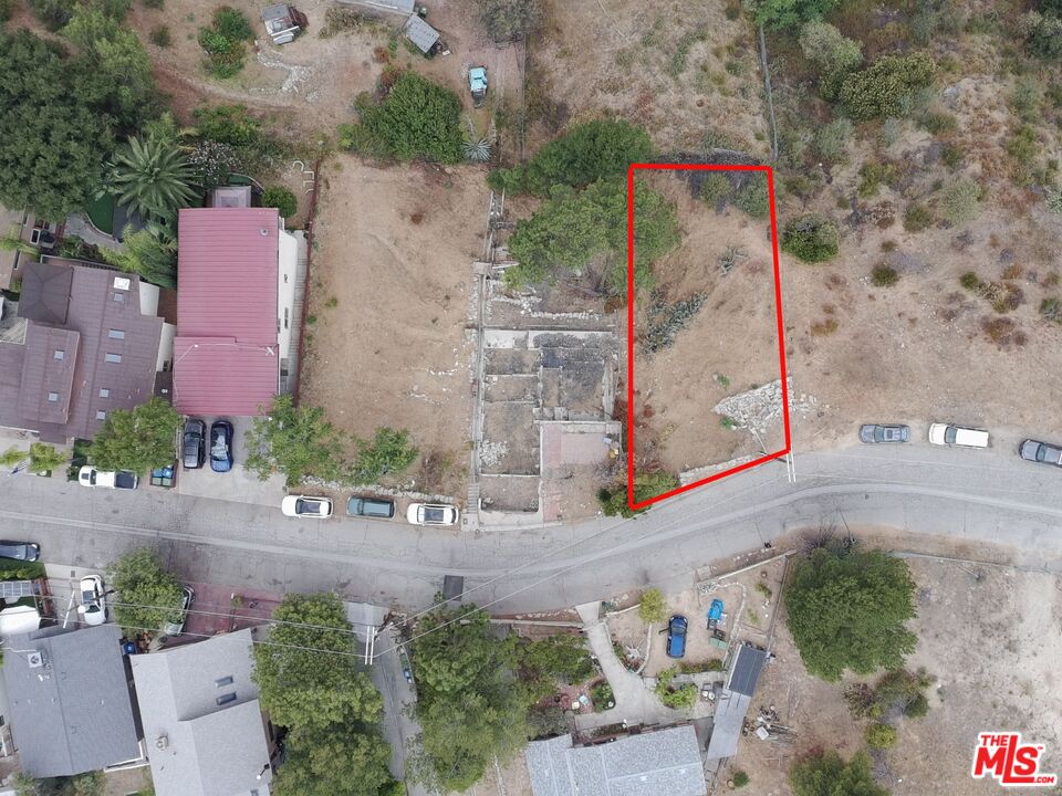 9477 Reverie Road Tujunga, CA 91042 - Photo 8 of 18